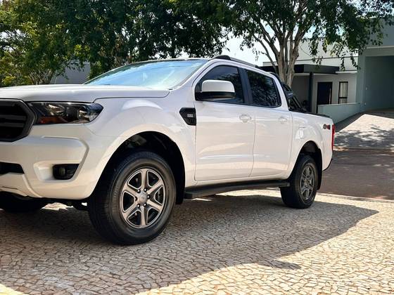 FORD RANGER 2.2 XLS 4X4 CD 16V DIESEL 4P AUTOMÁTICO FORD RANGER 2.2 XLS 4X4 CD 16V DIESEL 4P AUTOMÁTICO